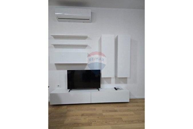Tirane, jepet me qera apartament 1+1 Kati 3, 74 m² 600 € 