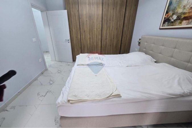 Tirane, jepet me qera apartament 1+1 Kati 1, 62 m² 550 € 