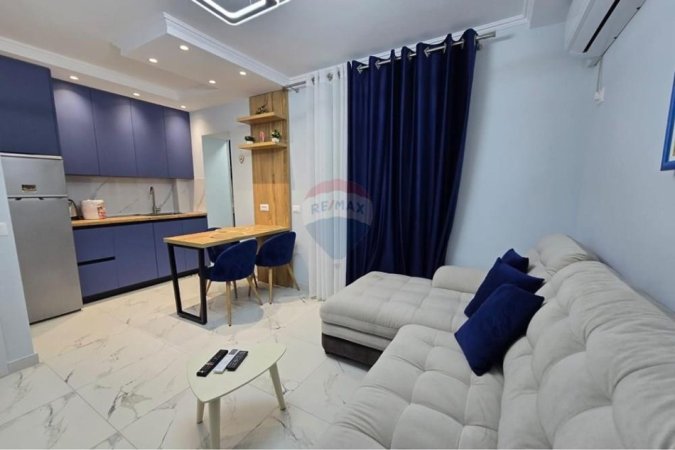 Tirane, jepet me qera apartament 1+1 Kati 1, 62 m² 550 € 