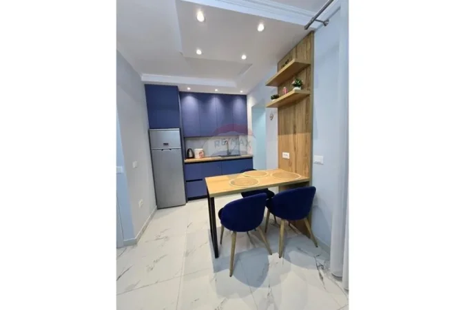 Tirane, jepet me qera apartament 1+1 Kati 1, 62 m² 550 € 