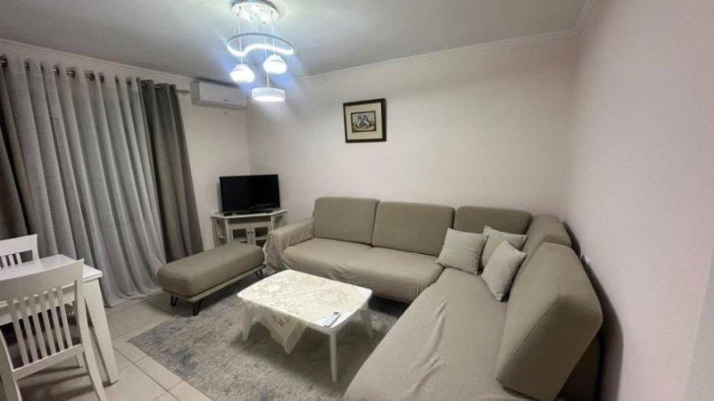 Tirane, jepet me qera apartament 1+1 Kati 1, 450 € (spitali nene tereza , spitali qsut)