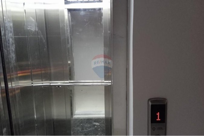 Tirane, jepet me qera 1+1 Kati 0, 67 m² 400 € 