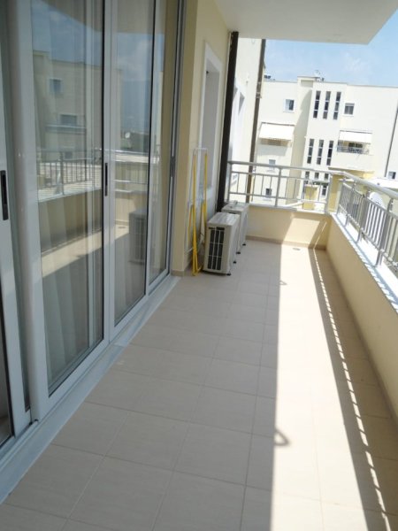 Tirane, jepet me qera apartament 1+1+Aneks+Ballkon , 60 m² 550 € (rruga peti)