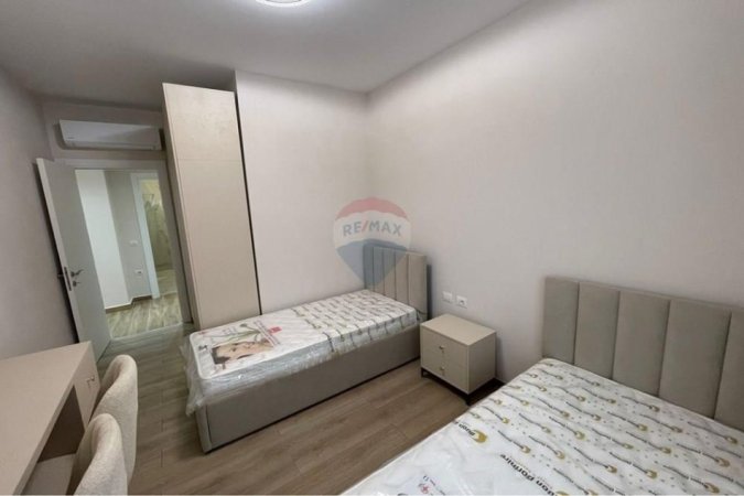 Tirane, jepet me qera apartament 3+1 Kati 6, 100 m² 800 € 