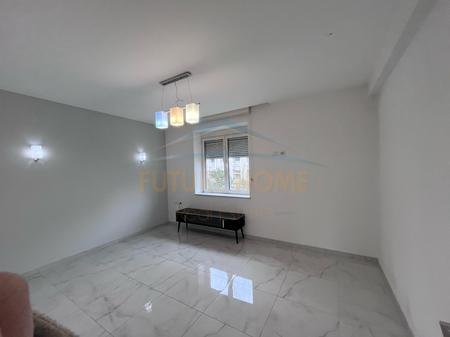 Tirane, jepet me qera apartament 2+1+Ballkon Kati 2, 72 m² 650 € (Bulevardi zogu i I)