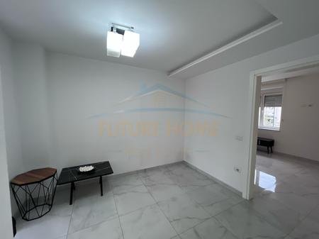 Tirane, jepet me qera apartament 2+1+Ballkon Kati 2, 72 m² 650 € (Bulevardi zogu i I)