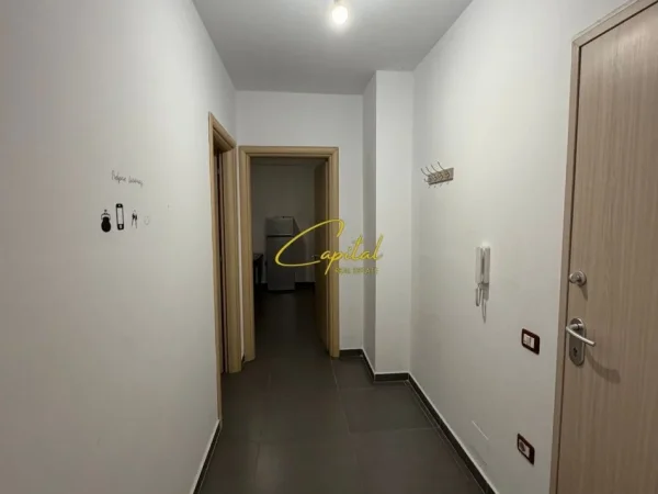 Tirane, jepet me qera apartament 2+1 Kati 6, 70 m² 500 € (YZBERISHT)