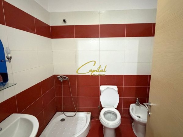 Tirane, jepet me qera apartament 2+1 Kati 6, 70 m² 500 € (YZBERISHT)