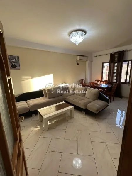 Tirane, jepet me qera apartament 2+1 Kati 4, 86 m² 500 € (Don Bosko)