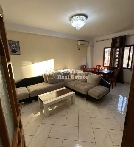 Tirane, jepet me qera apartament 2+1 Kati 4, 86 m² 500 € (Don Bosko)
