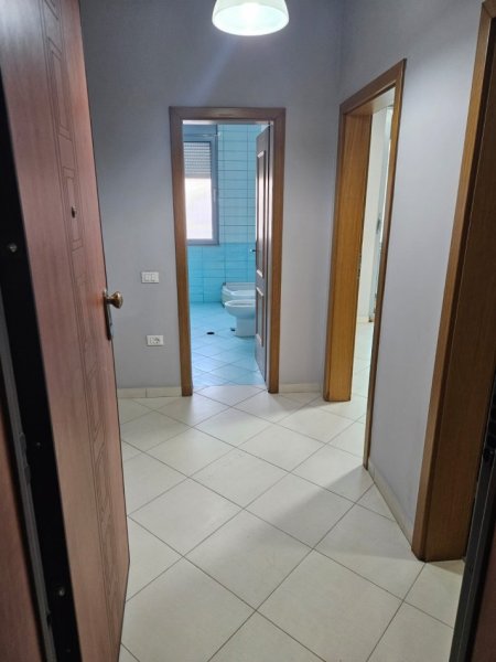 Tirane, shitet apartament 2+1 , 103 m² 247.420 € (Zogu i Zi)