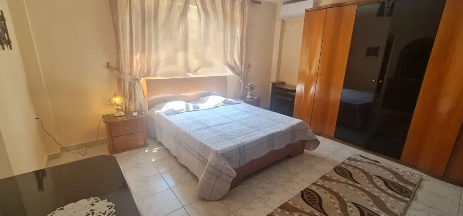 Tirane, jepet me qera apartament 2+1 Kati 2, 100 m² 500 € (Rruga Dritan Hoxha)
