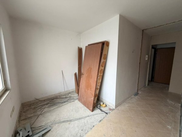 Tirane, shitet apartament 1+1 Kati 5, 69 m² 96.700 € (FRESK)