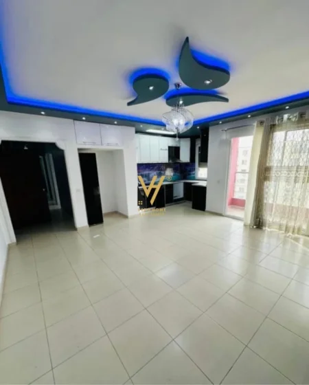 Tirane, shitet apartament 2+1+Ballkon Kati 8, 90 m² 138.000 € (UNAZA E RE)