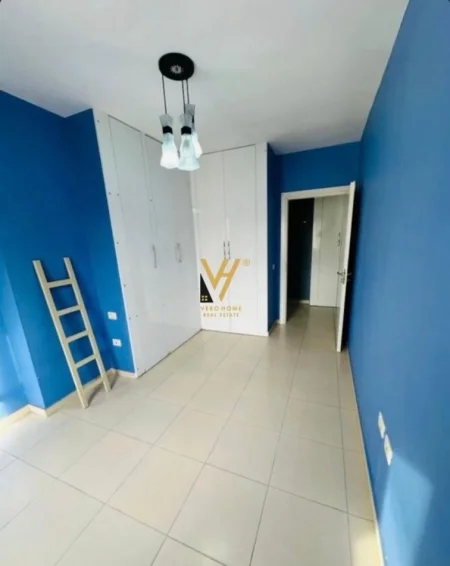 Tirane, shitet apartament 2+1+Ballkon Kati 8, 90 m² 138.000 € (UNAZA E RE)