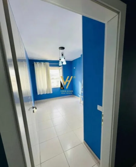 Tirane, shitet apartament 2+1+Ballkon Kati 8, 90 m² 138.000 € (UNAZA E RE)