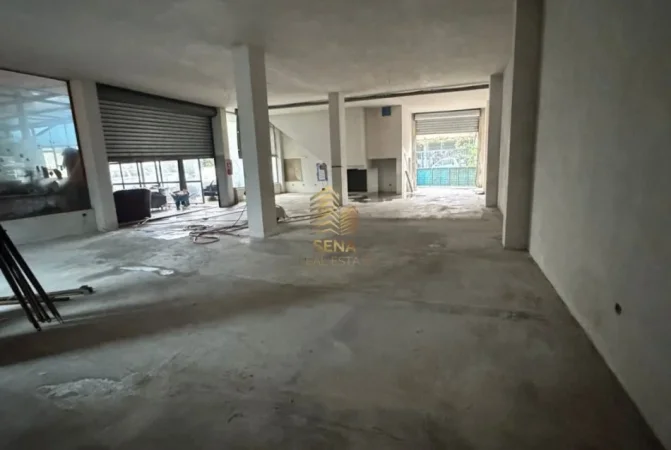 Tirane, jepet me qera magazine Kati 0, 180 m² 1.200 € (Ish Fusha e Aviacionit)