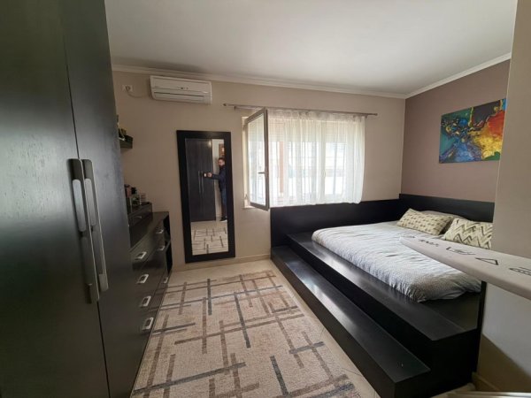 Tirane, shitet apartament 1+1+Ballkon Kati 4, 88 m² 123.200 € (FRESK)
