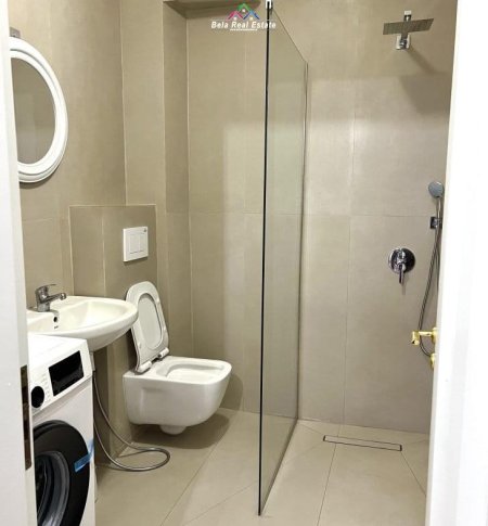 Tirane, jepet me qera apartament 2+1 Kati 3, 75 m² 800 € (Rruga Rrapo Hekali)