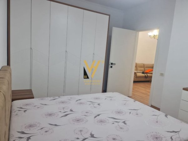 Tirane, jepet me qera apartament 2+1+Ballkon Kati 1, 8 m² 700 € (KODRA E DIELLIT)