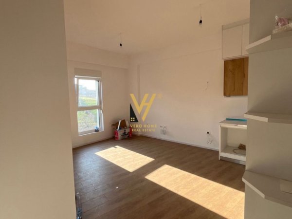 Tirane, shitet apartament 2+1+Ballkon Kati 7, 74 m² 130.000 € (ALIO DEMI , KAIMI)