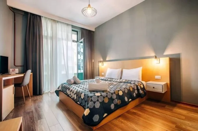 Tirane, shitet hotel , (ASTIR)