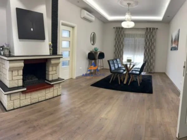 Tirane, shitet Vile 3 Katshe Kati 4, 842 m² 1.700.000 € 