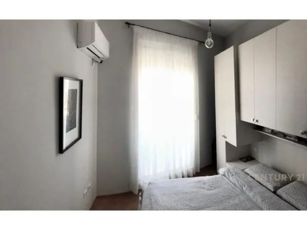 Tirane, jepet me qera apartament 1+1 Kati 11, 63 m² 550 € (kompleksi magnet)