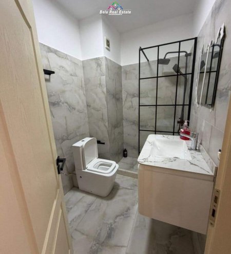 Tirane, jepet me qera apartament 2+1+Ballkon Kati 6, 106 m² 650 € (Kompleksi Fratari)
