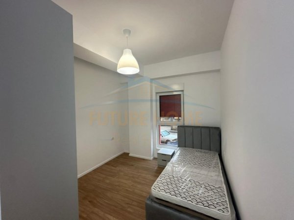 Tirane, jepet me qera apartament 2+1 Kati 2, 66 m² 500 € (Ali Demi)