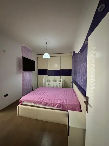 Shqiperi, jepet me qera apartament 2+1 Kati 2, 100 m² 550 € (Fresk)