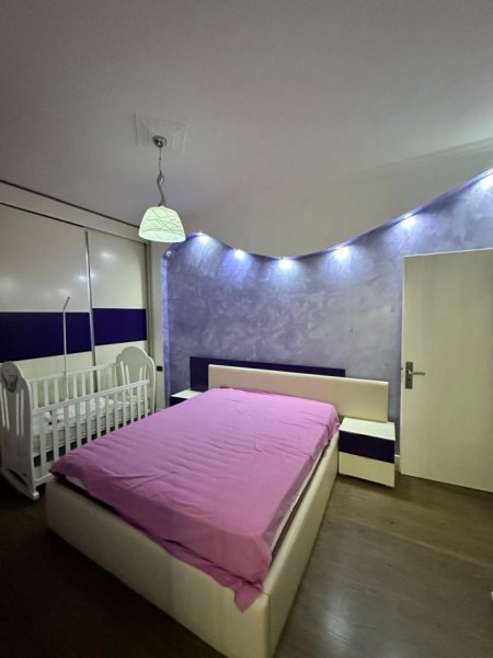 Shqiperi, jepet me qera apartament 2+1 Kati 2, 100 m² 550 € (Fresk)