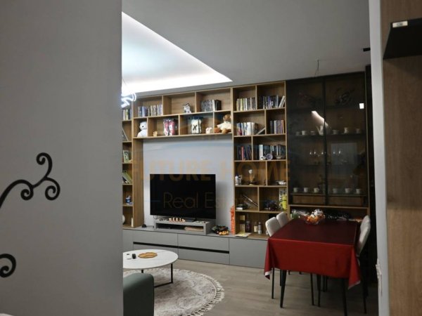 Tirane, shitet apartament 2+1 Kati 7, 107 m² 215.000 € (TREGU ELEKTRIK)