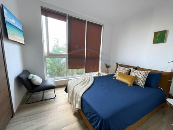 Tirane, jap me qera Vile 2 Katshe Kati 1, 1.400 m² 2.000 € (FARKE)