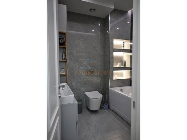 Tirane, shitet apartament 2+1 Kati 7, 107 m² 215.000 € (TREGU ELEKTRIK)