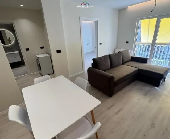 jepet me qera apartament Kati 3, 50 m² 750 € (Rruga e Elbasanit)