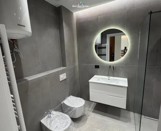 jepet me qera apartament Kati 3, 50 m² 750 € (Rruga e Elbasanit)