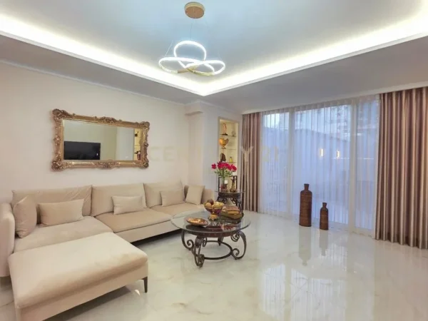 Tirane, jepet me qera Vile 2+1+Aneks+Ballkon Kati 2, 160 m² 1.500 € 