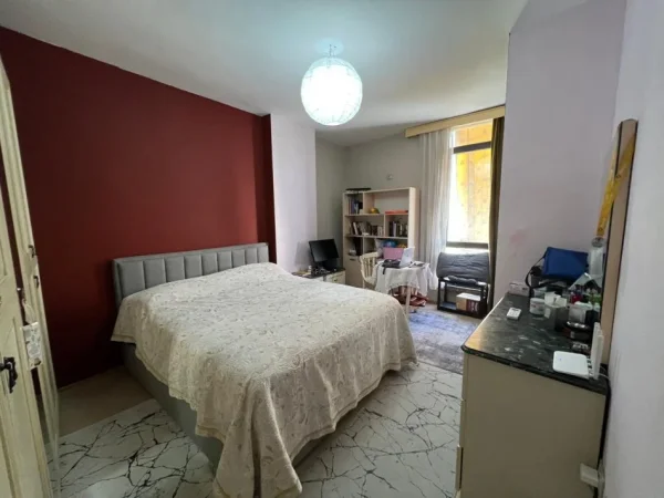 Tirane, shitet apartament 2+1 Kati 3, 106 m² 172.000 € (Yzberisht)