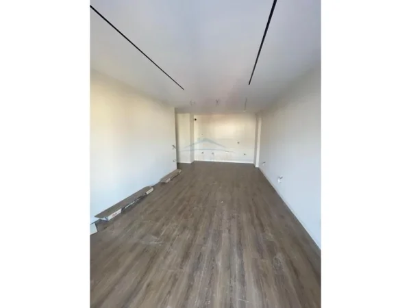 Tirane, shitet apartament 2+1+Ballkon Kati 8, 104 m² 205.000 € (Jordan Misja)