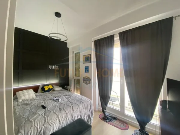 Shitet, Vilë 3-Katëshe+2 Poste parkimi, AbA Residence, 399.000 €