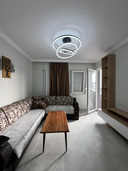 Apartament 2+1 Kati 6, 98 m² 500 € (Univers City)