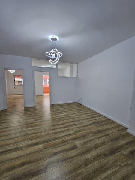 Tirane, shitet apartament 2+1+Aneks+Ballkon Kati 3, 77 m² 120.000 € 