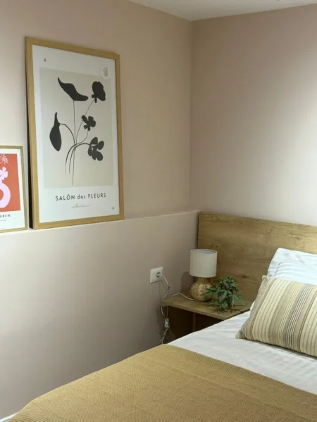 Tirane, jepet me qera apartament 2+1+Aneks+Ballkon Kati 1, 80 m² 700 € (Pran Ambasades Amerikane " rr. Ali Visha")