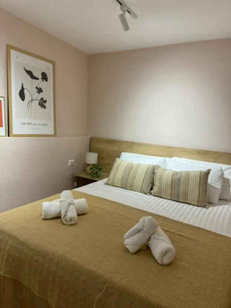 Tirane, jepet me qera apartament 2+1+Aneks+Ballkon Kati 1, 80 m² 700 € (Pran Ambasades Amerikane " rr. Ali Visha")