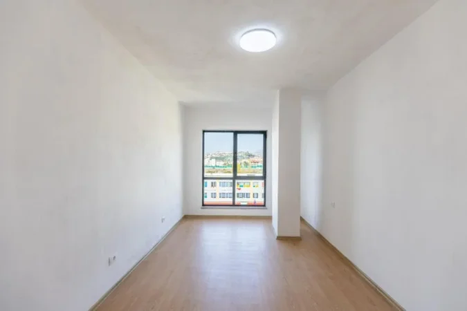 Tirane, jepet me qera apartament 2+1+Ballkon Kati 3, 90 m² 420 € (rruga 5 maji)