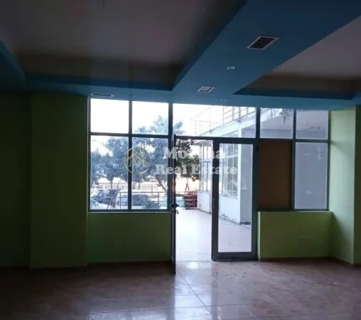 Tirane, shitet ambjent biznesi Kati 0, 71 m² 140.000 € (Kamez)