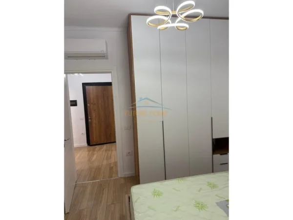 Tirane, jepet me qera apartament 1+1 Kati 6, 66 m² 500 € (Unaza e Re , Urban Gate)