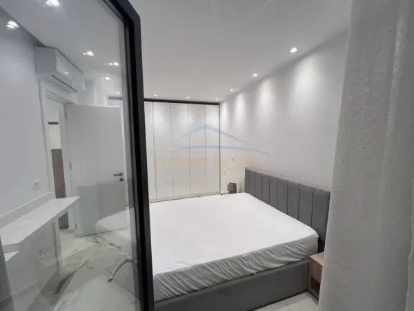 Tirane, jepet me qera apartament 1+1+Ballkon Kati 6, 66 m² 700 € (Zogu i Zi, Tirane)