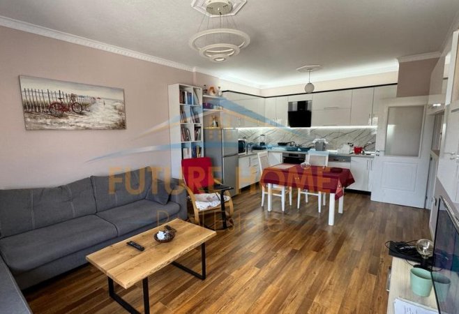 Tirane, jepet me qera apartament 1+1 Kati 6, 66 m² 680 € (rruga e elbasanit)